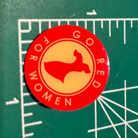 Go Red For Women Pinback Button Lapel Pin Heart‎ Health Awareness Charity - Picture 4 of 8